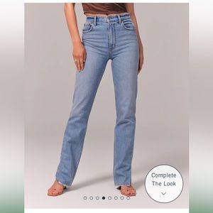 Abercrombie 90’s Straight Ultra High Rise